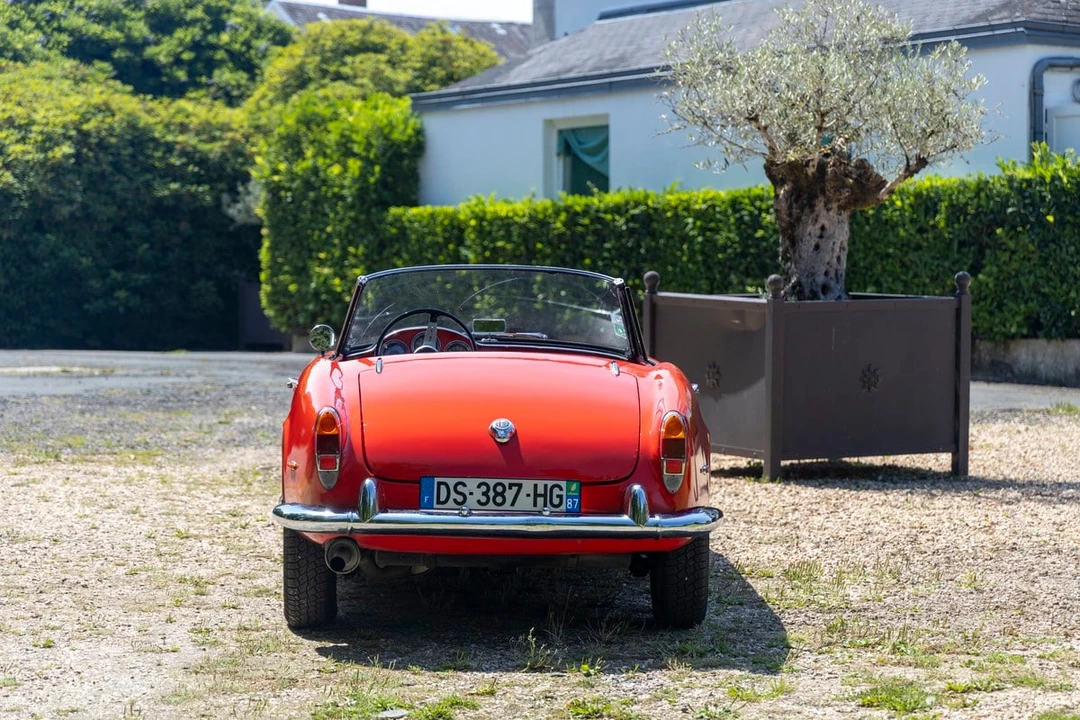 1963 Alfa Romeo Giulietta - Image 14 of 30