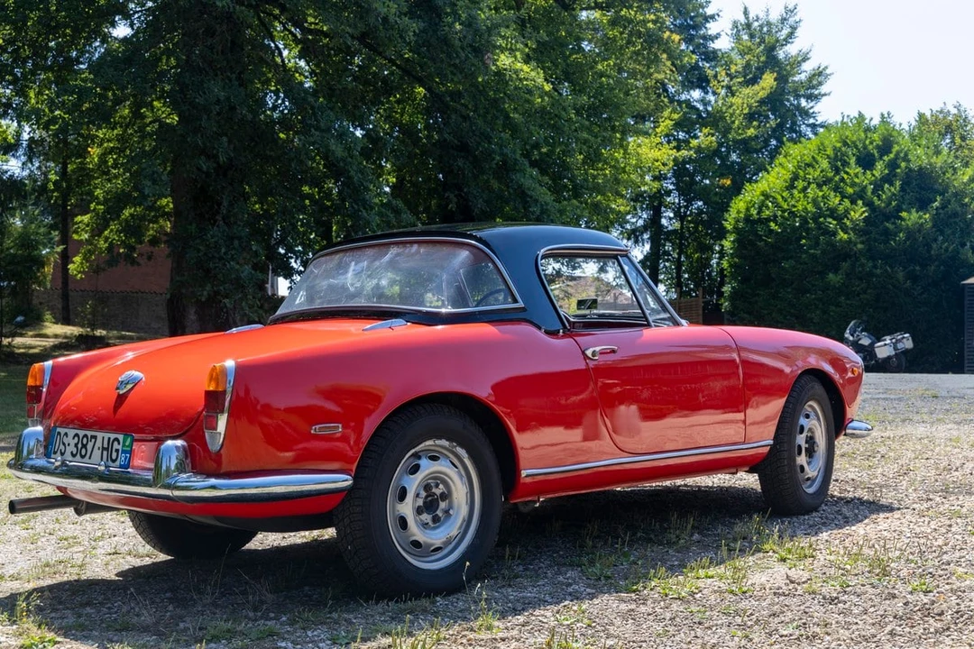 1963 Alfa Romeo Giulietta - Image 26 of 30