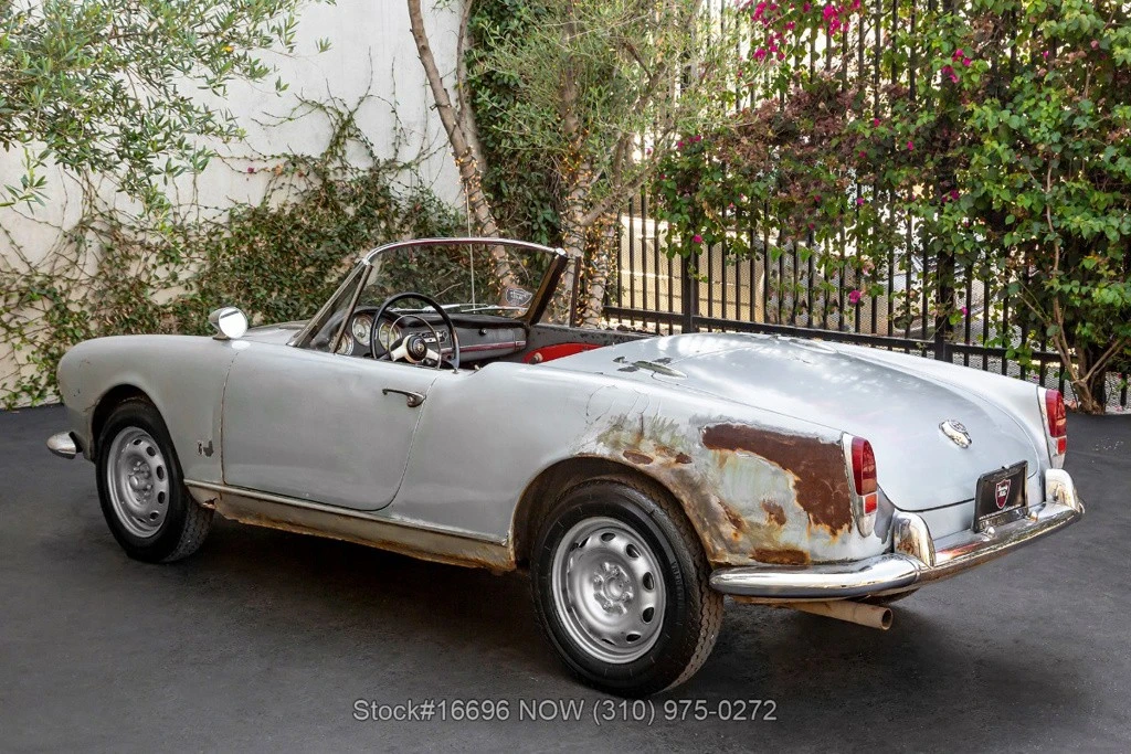 1963 Alfa Romeo Giulietta - Image 7 of 12