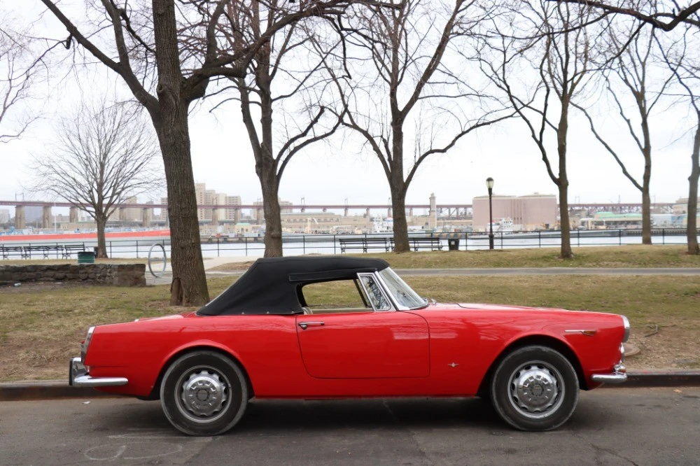 1963 Alfa Romeo 105/115 Series Spider - Image 2 of 5