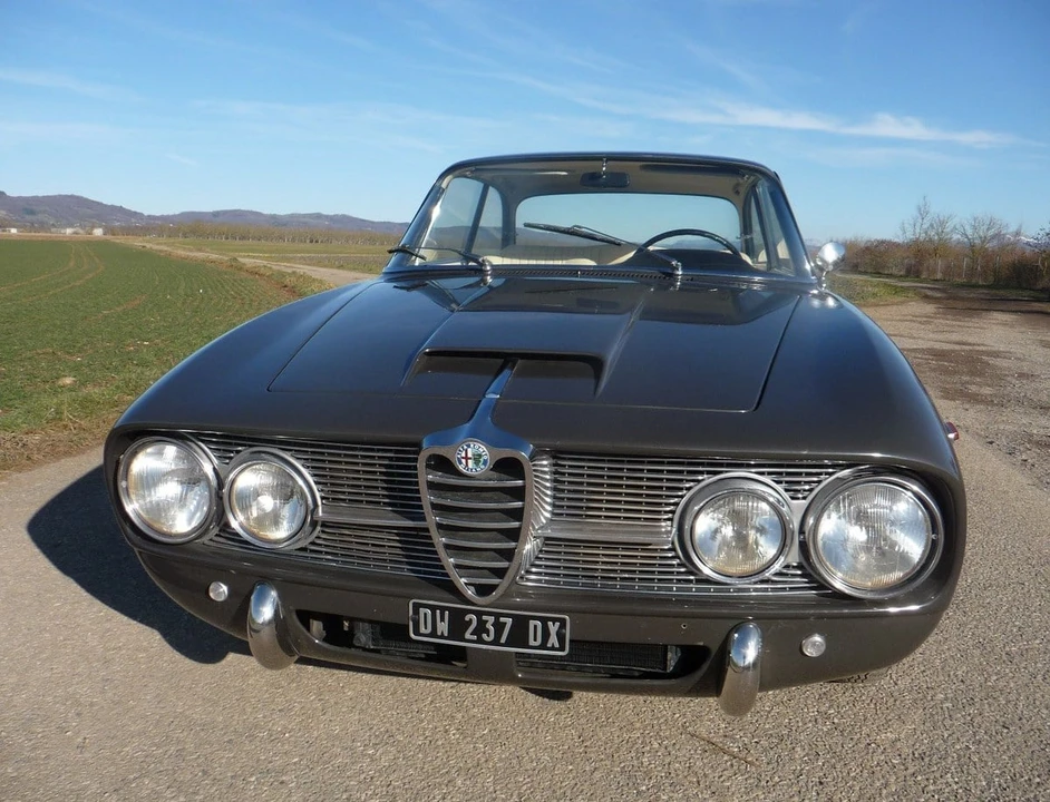 1963 Alfa Romeo 2600 - Image 6 of 30