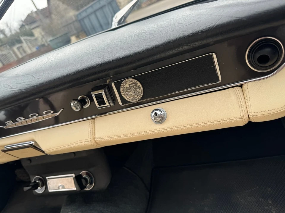 1963 Alfa Romeo 2600 - Image 18 of 30