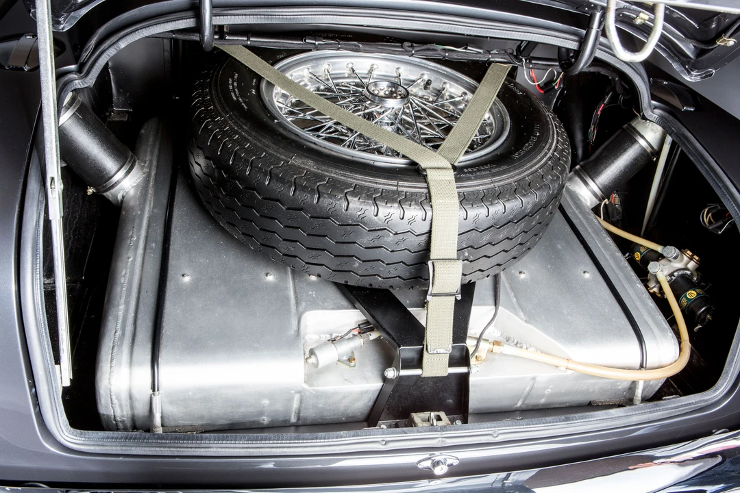 1963 Aston Martin DB4 Vantage - Image 28 of 31