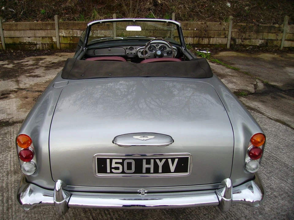 1963 Aston Martin DB4 Convertible - Image 5 of 8
