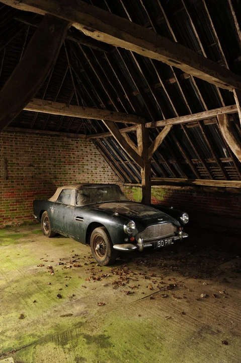 1963 Aston Martin DB4 Convertible - Image 13 of 13