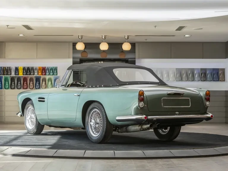 1963 Aston Martin DB4 Convertible - Image 3 of 31