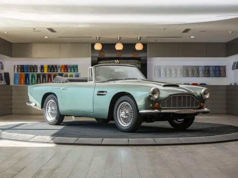 1963 Aston Martin DB4 Convertible - Image 2 of 31
