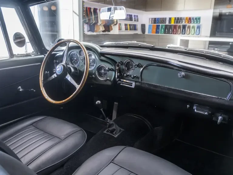 1963 Aston Martin DB4 Convertible - Image 10 of 31