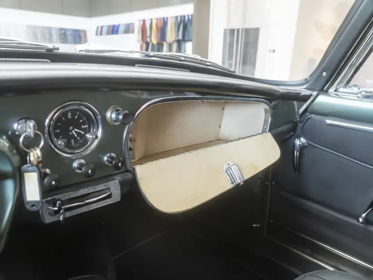 1963 Aston Martin DB4 Convertible - Image 16 of 31