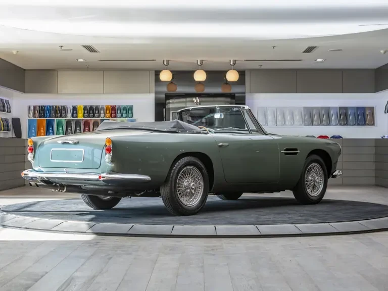 1963 Aston Martin DB4 Convertible - Image 29 of 31