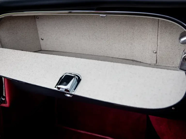 1963 Aston Martin DB4 Convertible - Image 25 of 31