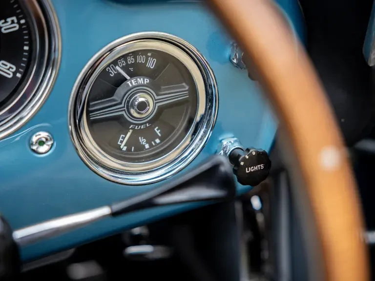 1963 Aston Martin DB4 Convertible - Image 22 of 31