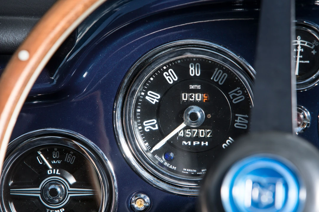 1963 Aston Martin DB4 Convertible - Image 25 of 31