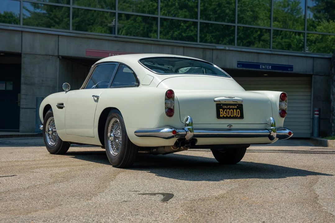 1963 Aston Martin DB4 Vantage - Image 10 of 31