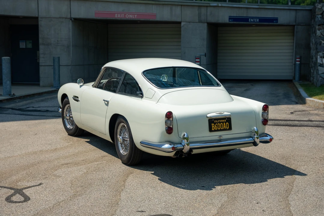 1963 Aston Martin DB4 Vantage - Image 11 of 31