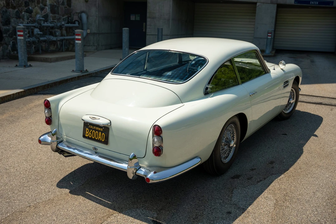 1963 Aston Martin DB4 Vantage - Image 14 of 31