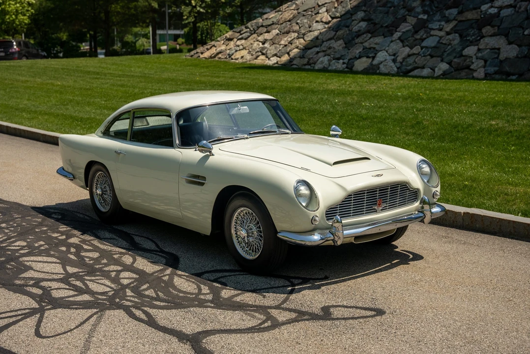 1963 Aston Martin DB4 Vantage - Image 20 of 31