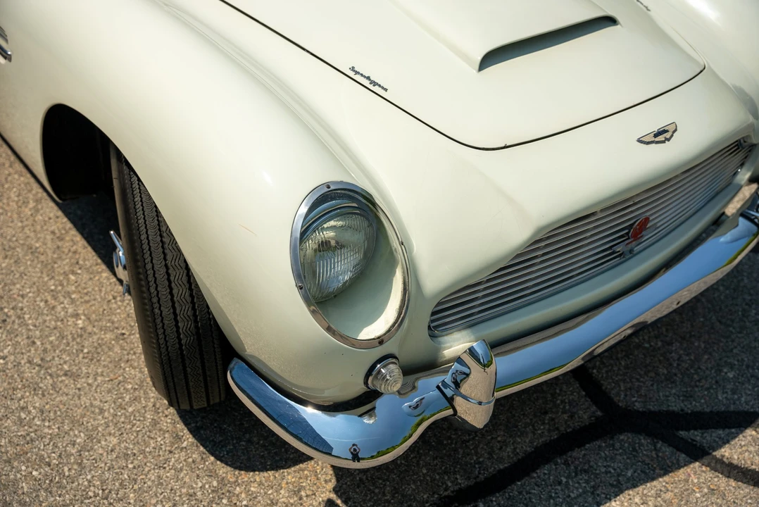1963 Aston Martin DB4 Vantage - Image 24 of 31