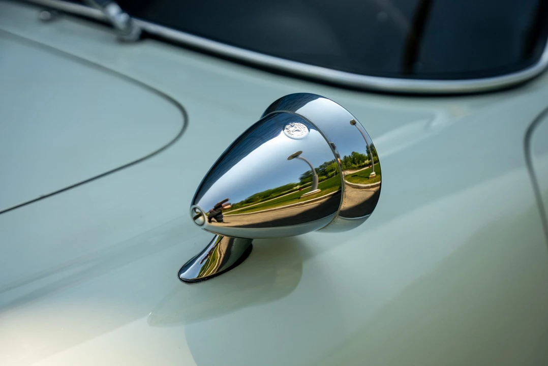 1963 Aston Martin DB4 Vantage - Image 30 of 31