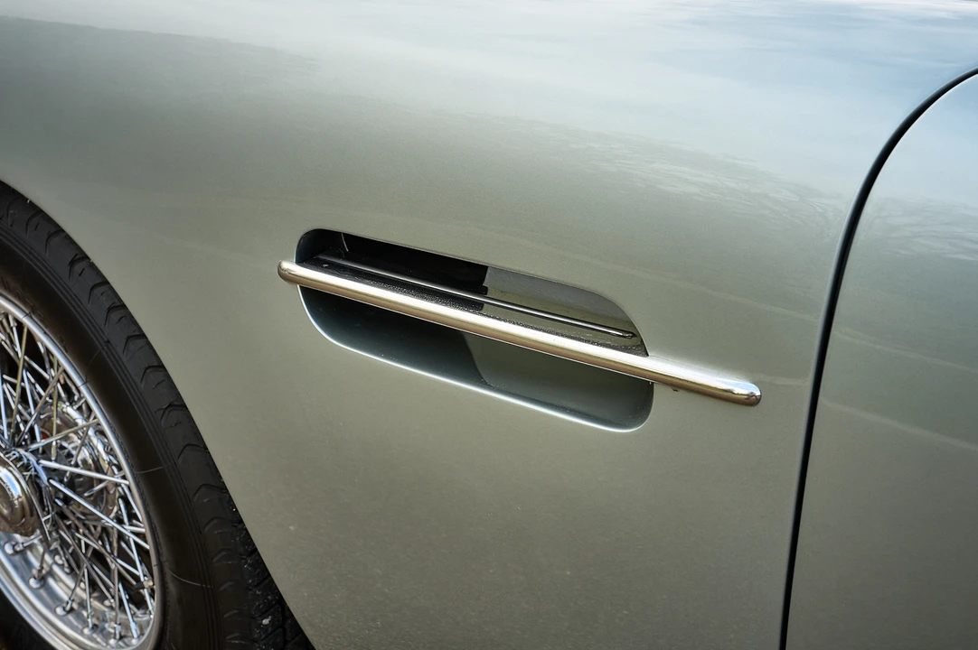 1963 Aston Martin DB4 Vantage - Image 24 of 31