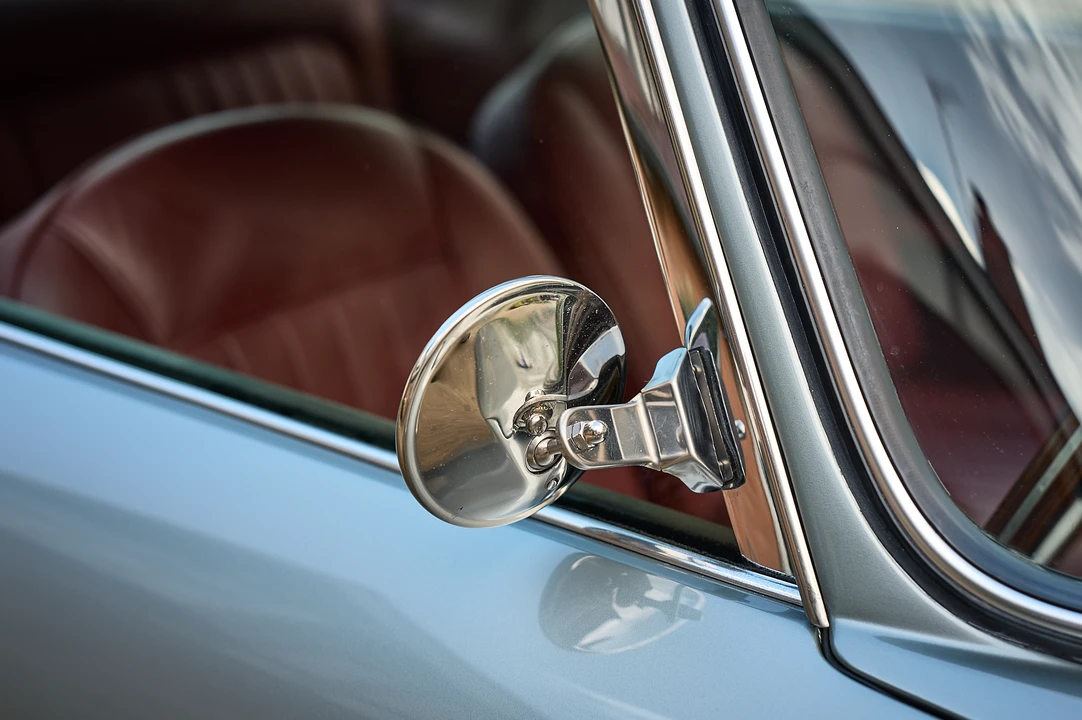 1963 Aston Martin DB4 Vantage - Image 17 of 31