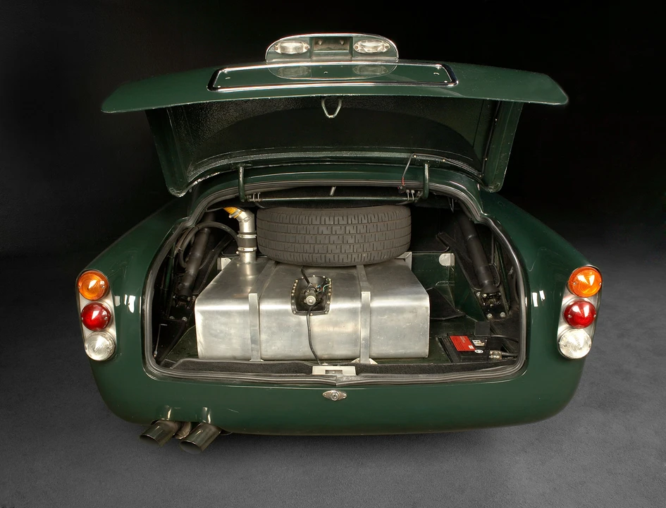 1963 Aston Martin DB4 Vantage - Image 4 of 7