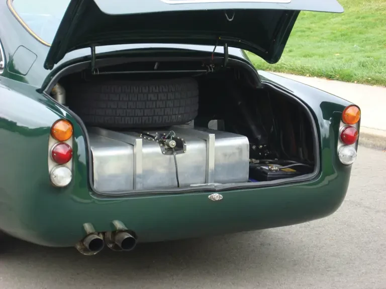 1963 Aston Martin DB4 Vantage - Image 11 of 18