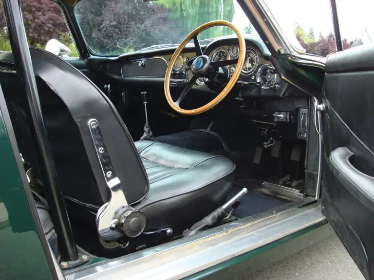 1963 Aston Martin DB4 Vantage - Image 17 of 18