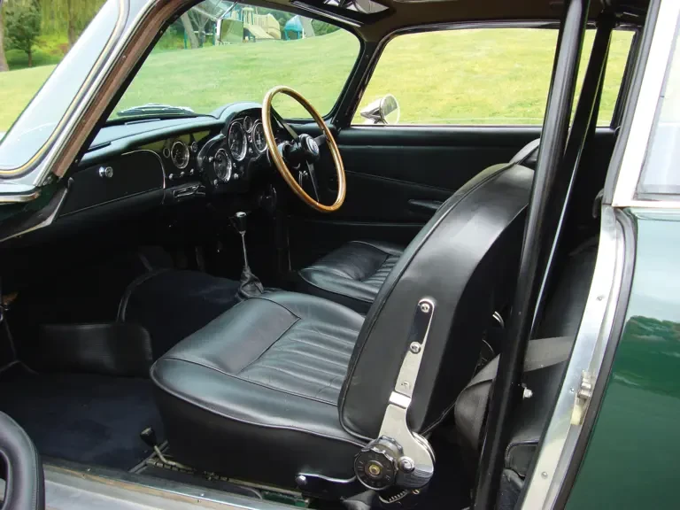 1963 Aston Martin DB4 Vantage - Image 9 of 18