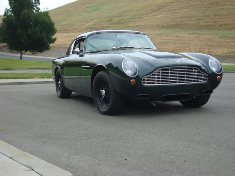 1963 Aston Martin DB4 Vantage - Image 12 of 18
