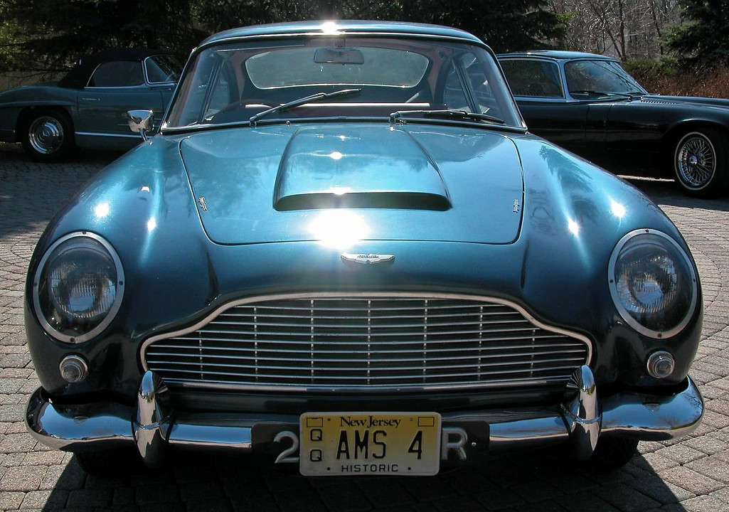 1963 Aston Martin DB4 Vantage - Image 4 of 4