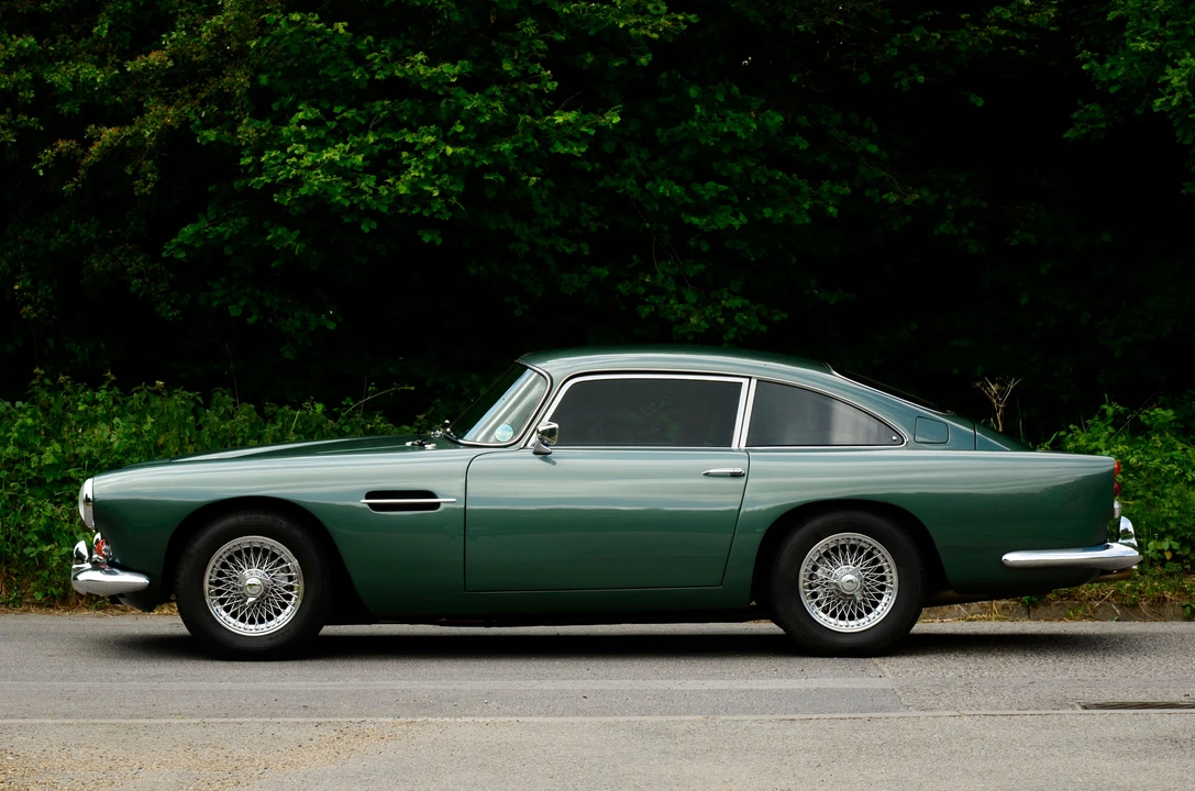 1963 Aston Martin DB4 - Image 19 of 20