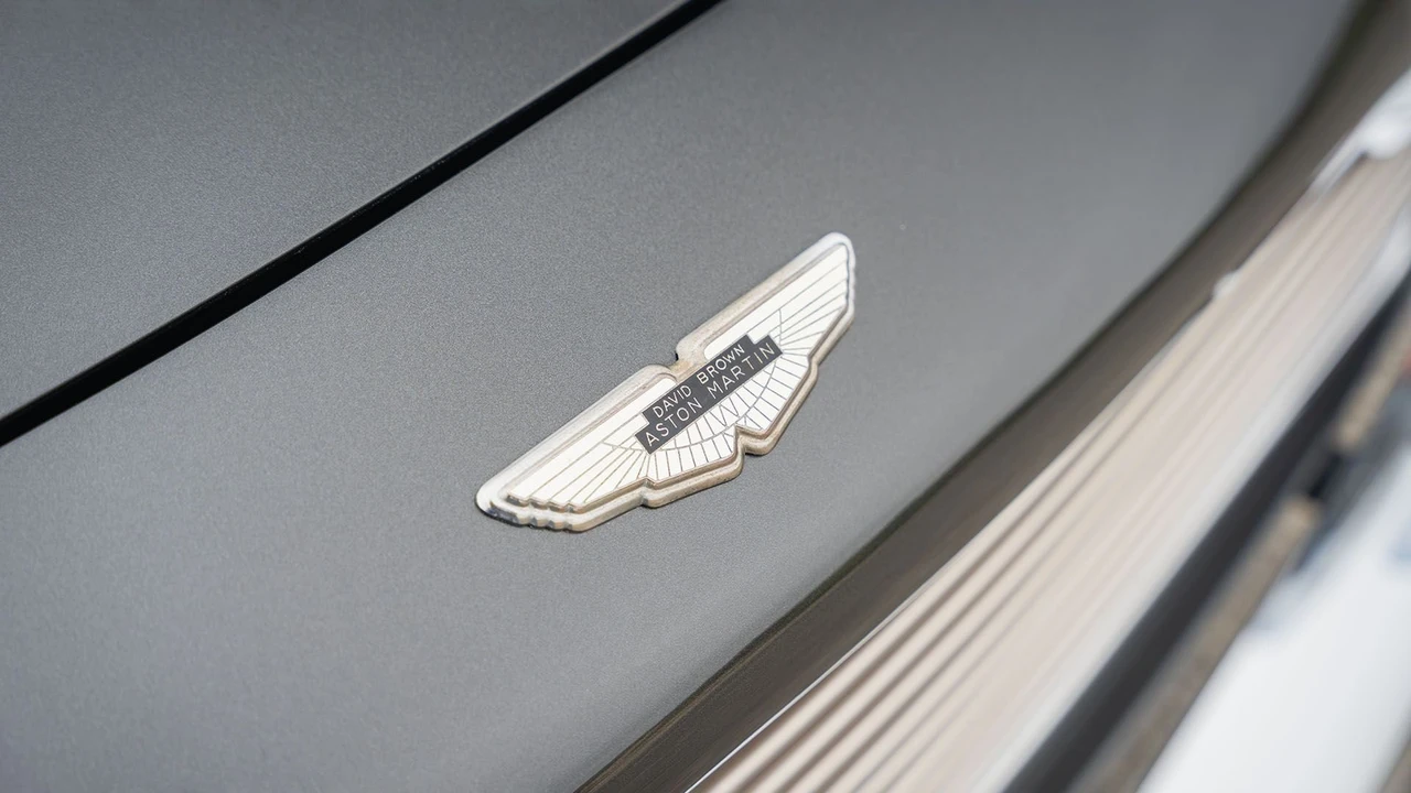 1963 Aston Martin DB4 Convertible - Image 16 of 31