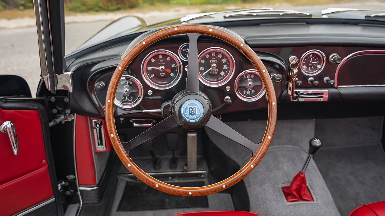 1963 Aston Martin DB4 Convertible - Image 10 of 31
