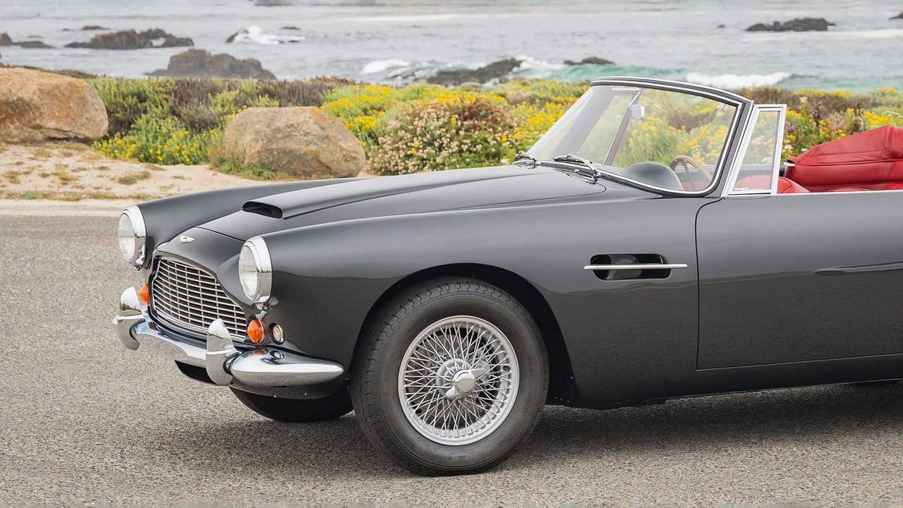 1963 Aston Martin DB4 Convertible - Image 24 of 31