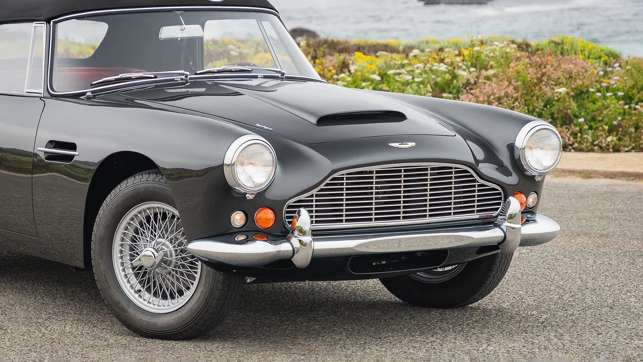 1963 Aston Martin DB4 Convertible - Image 26 of 31