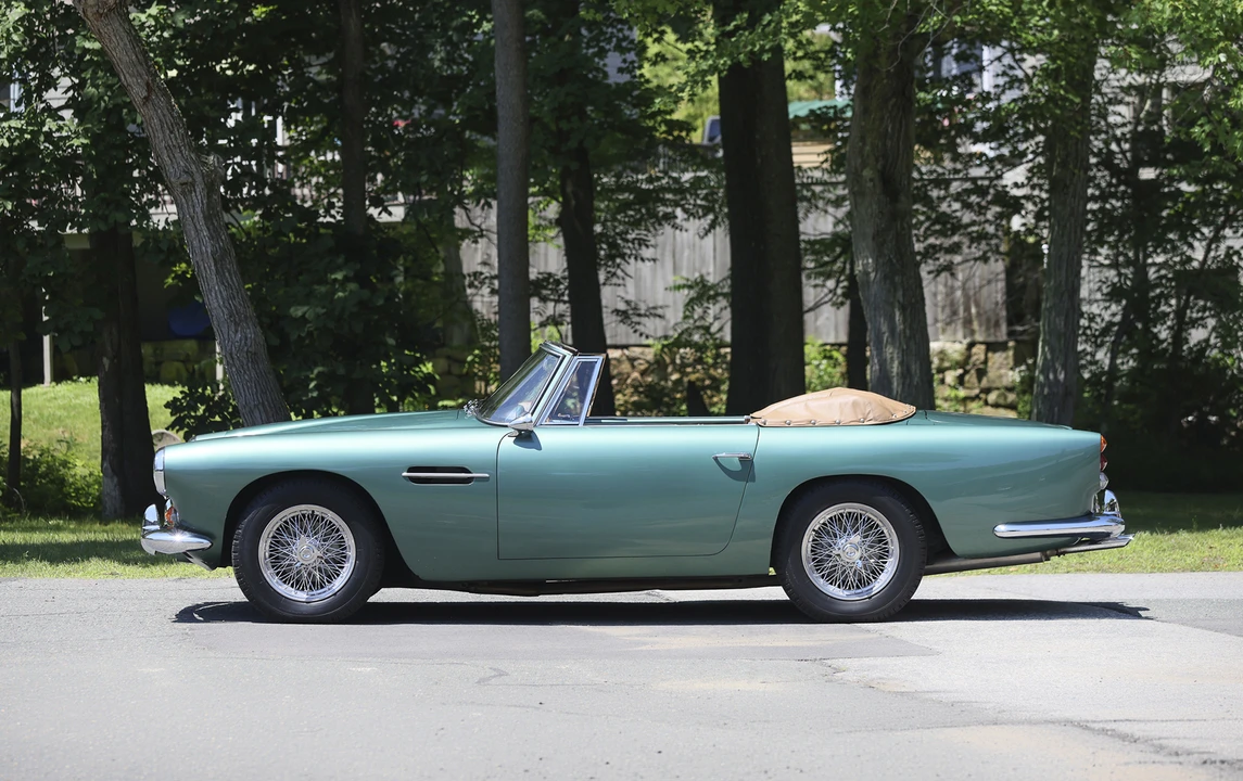 1963 Aston Martin DB4 Convertible - Image 6 of 17