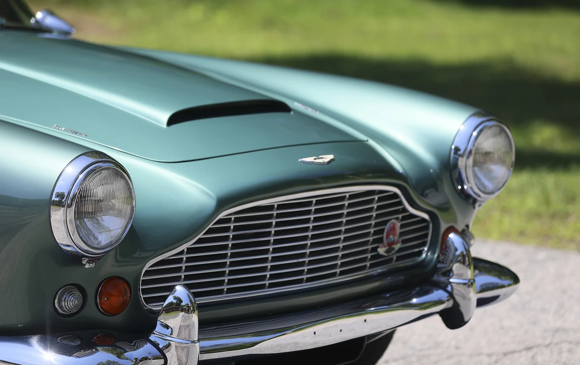 1963 Aston Martin DB4 Convertible - Image 10 of 17