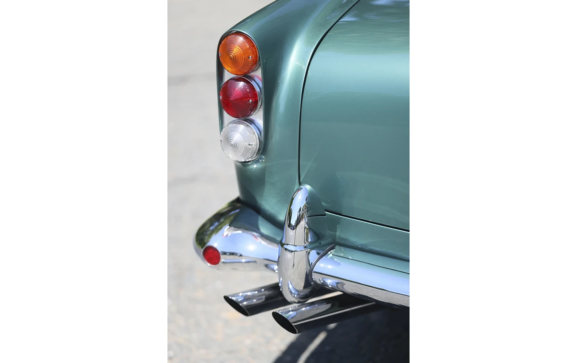 1963 Aston Martin DB4 Convertible - Image 15 of 17
