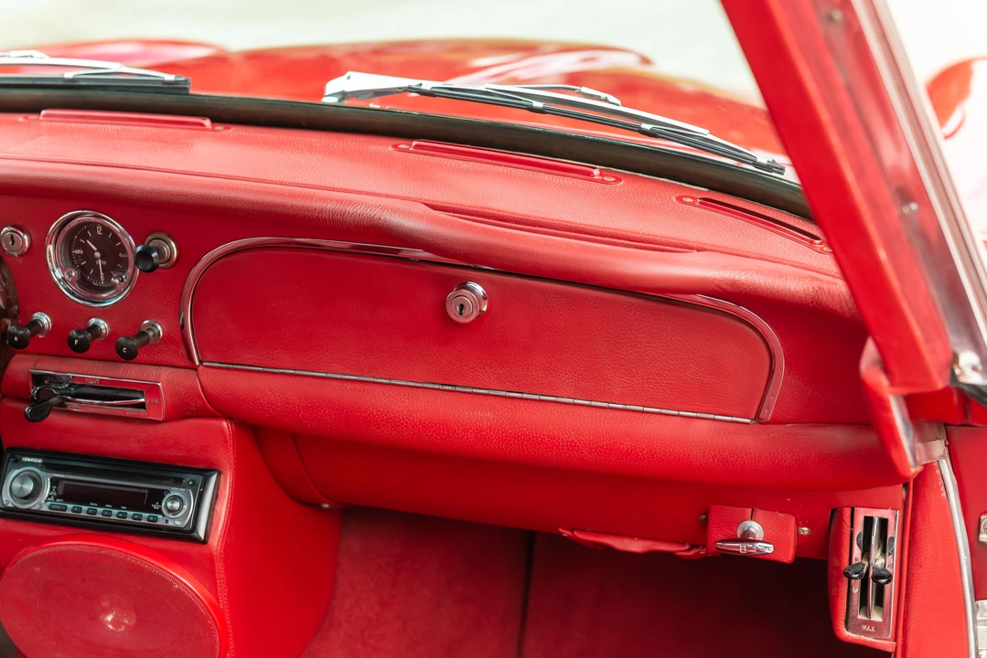 1963 Aston Martin DB4 - Image 23 of 31