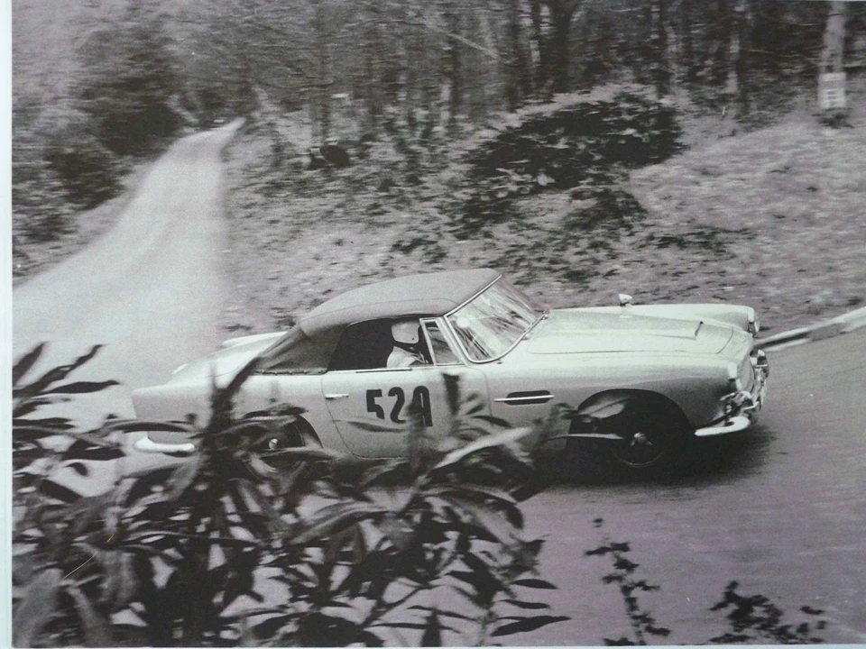 1963 Aston Martin DB4 Convertible - Image 24 of 27
