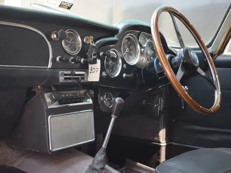 1963 Aston Martin DB4 Vantage - Image 26 of 31