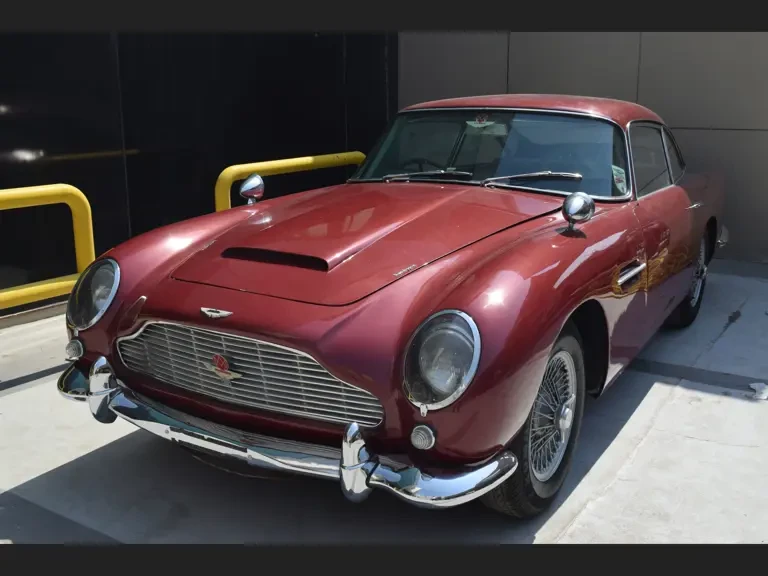 1963 Aston Martin DB4 Vantage - Image 19 of 31