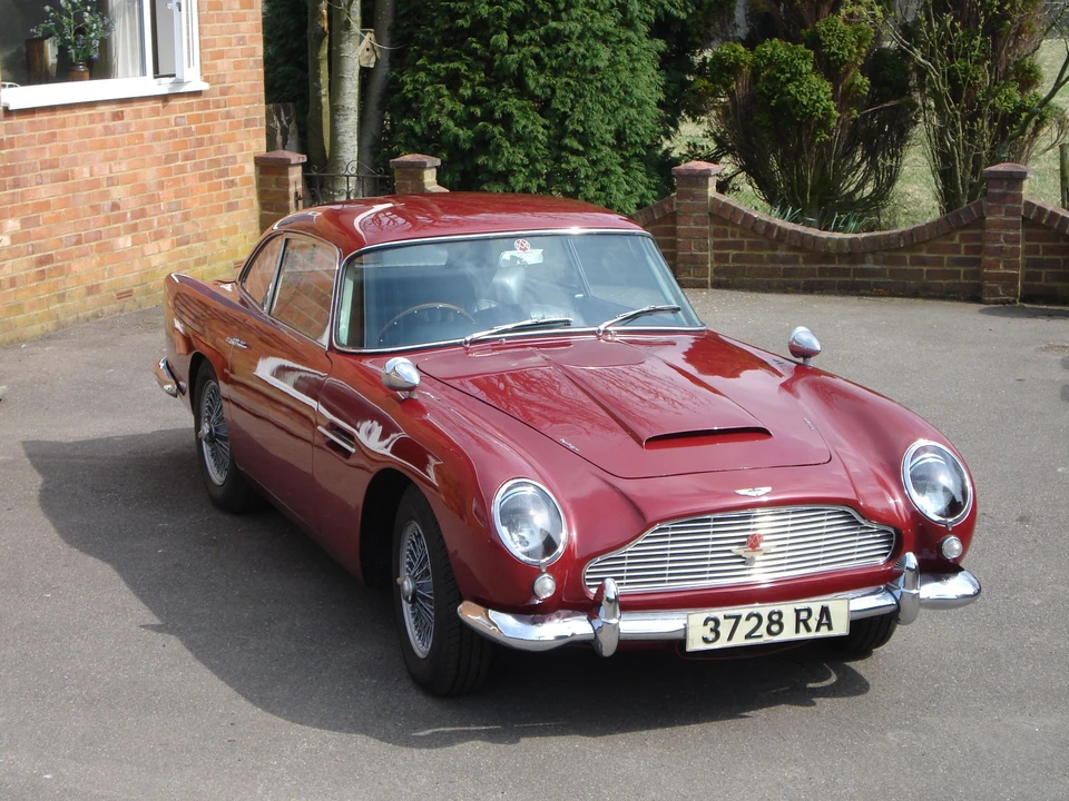 1963 Aston Martin DB4 Vantage - Image 3 of 9