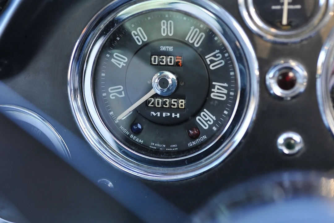 1963 Aston Martin DB4 Vantage - Image 16 of 30