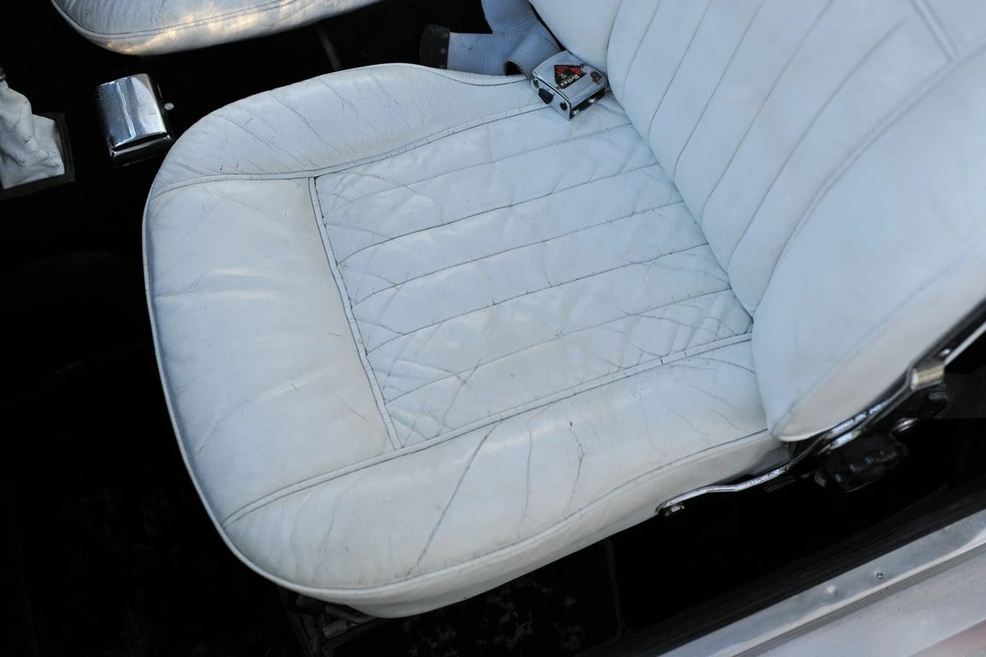 1963 Aston Martin DB4 Vantage - Image 26 of 30