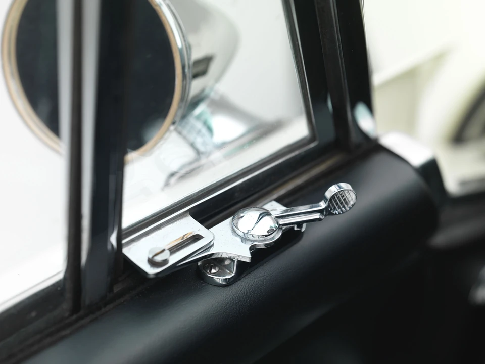 1963 Aston Martin DB4 Vantage - Image 20 of 31