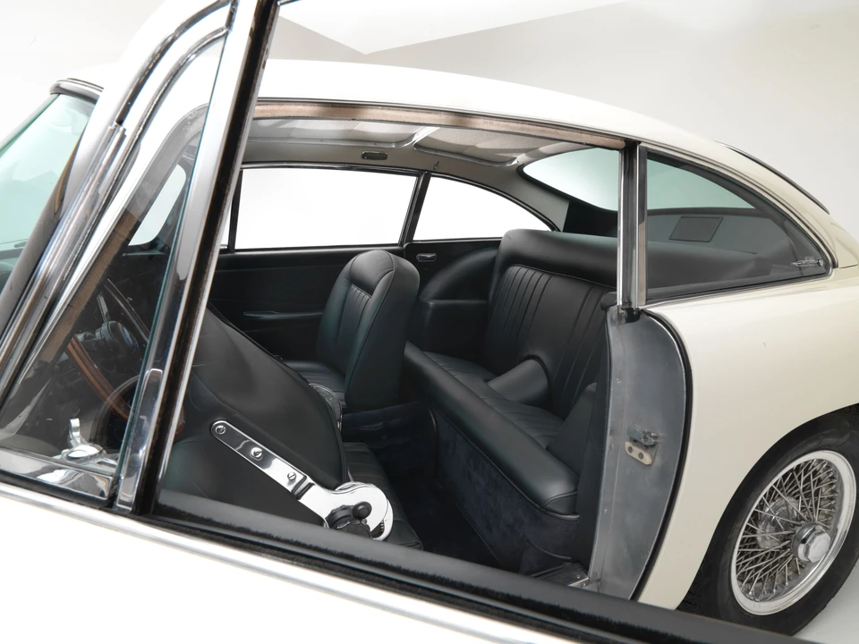 1963 Aston Martin DB4 Vantage - Image 15 of 31