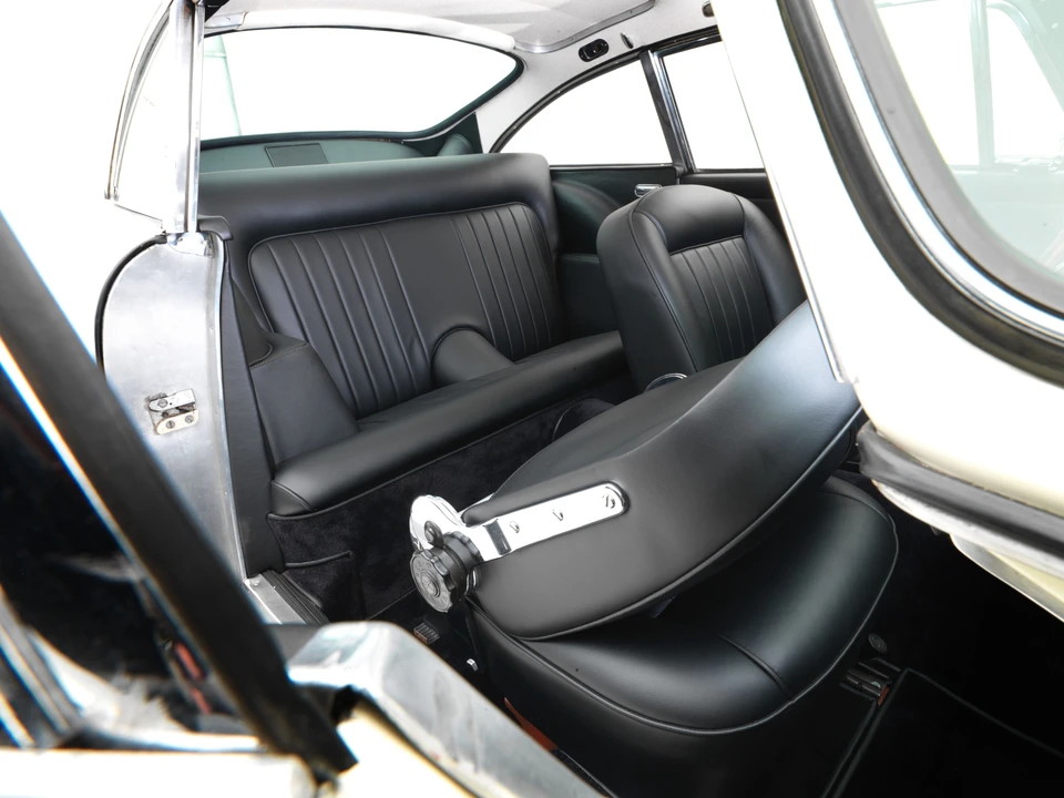 1963 Aston Martin DB4 Vantage - Image 18 of 31