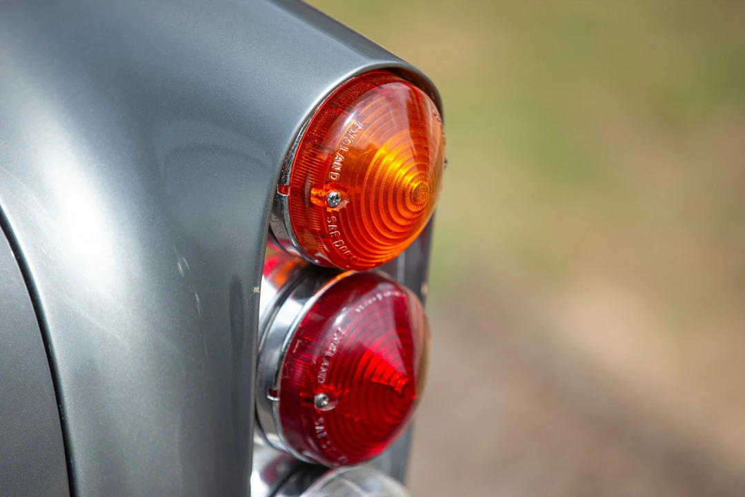 1963 Aston Martin DB4 Vantage - Image 6 of 31